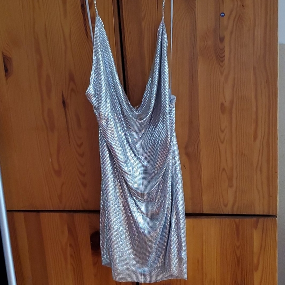 Dress - Picture 3 of 3